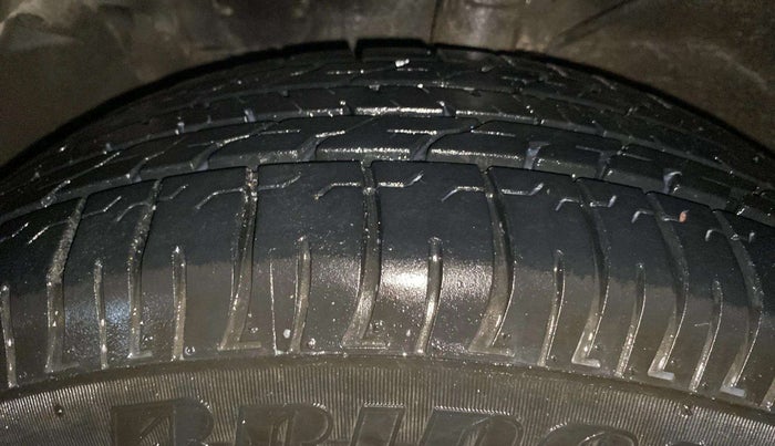 2015 Hyundai Creta SX PLUS 1.6 PETROL, Petrol, Manual, 65,918 km, Left Front Tyre Tread