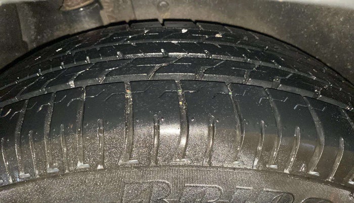 2015 Hyundai Creta SX PLUS 1.6 PETROL, Petrol, Manual, 65,918 km, Right Rear Tyre Tread