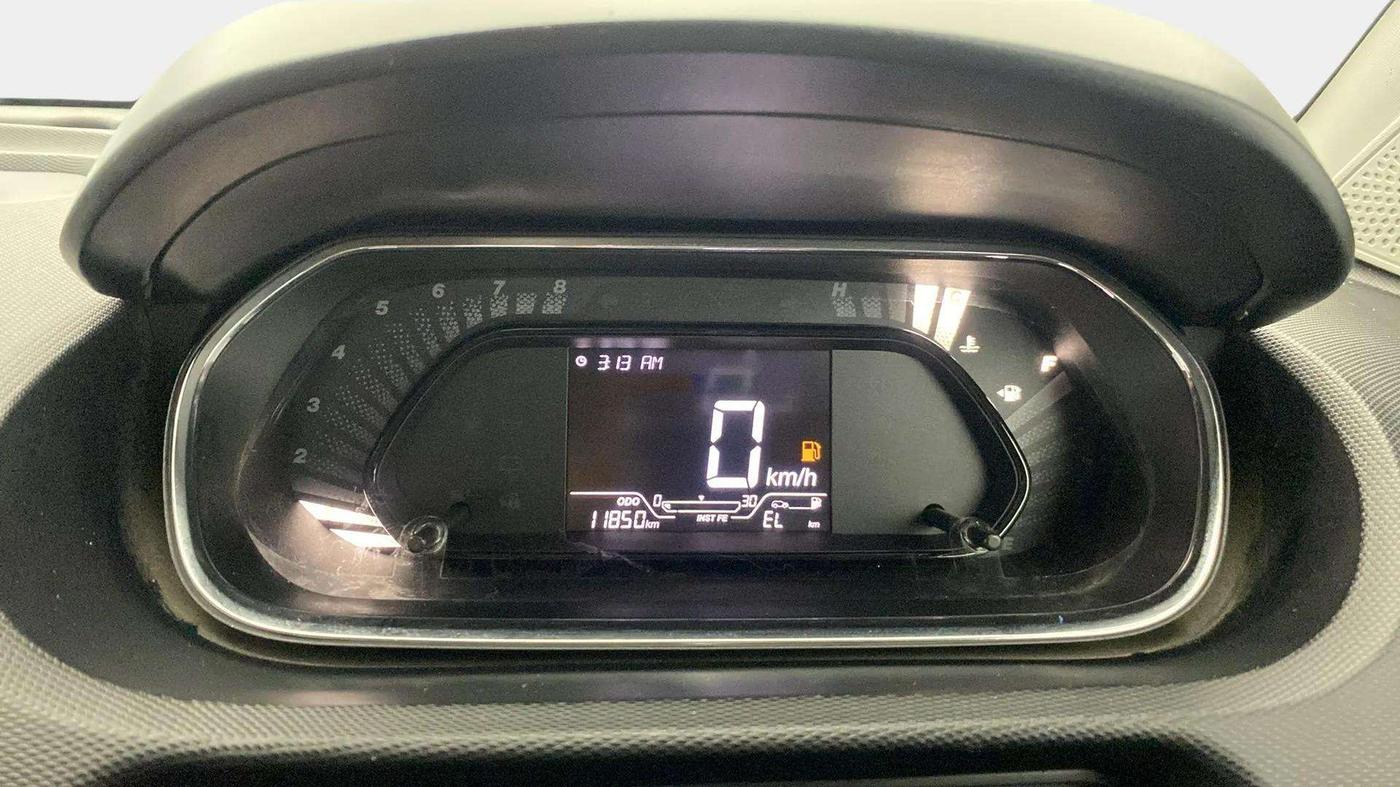 2023 Tata Tiago XT PETROL, Petrol, Manual, 11,832 km, Odometer Image
