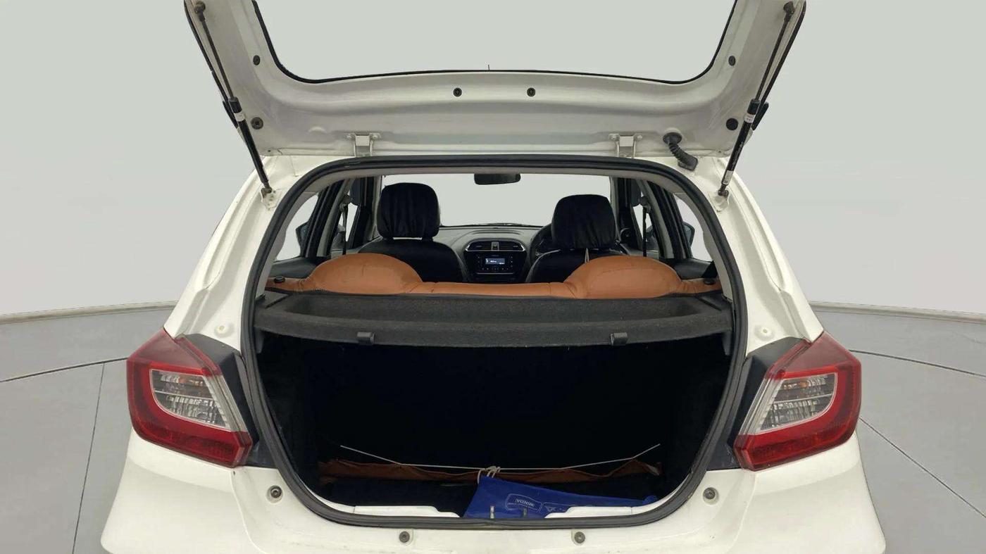 2023 Tata Tiago XT PETROL, Petrol, Manual, 11,832 km, Boot Inside