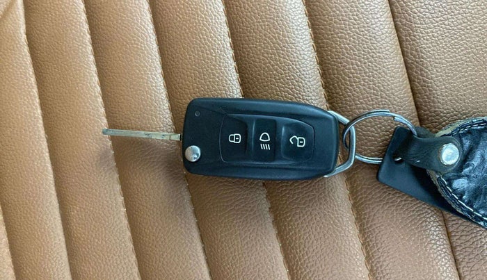 2023 Tata Tiago XT PETROL, Petrol, Manual, 11,832 km, Key Close Up
