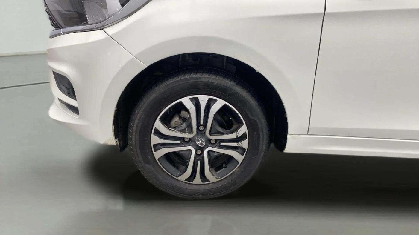 2023 Tata Tiago XT PETROL, Petrol, Manual, 11,832 km, Left Front Wheel
