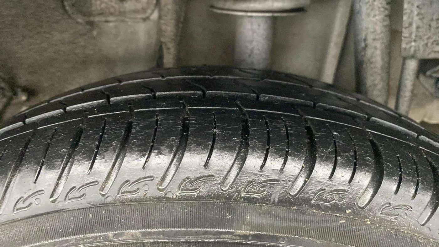 2023 Tata Tiago XT PETROL, Petrol, Manual, 11,832 km, Left Rear Tyre Tread