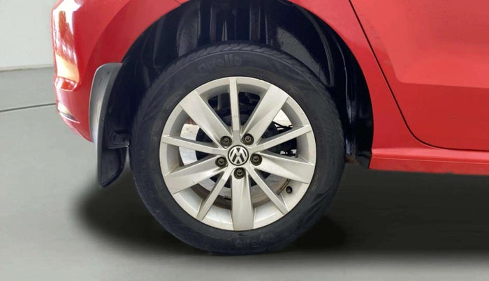 2014 Volkswagen Polo HIGHLINE1.2L, Petrol, Manual, 73,069 km, Right Rear Wheel
