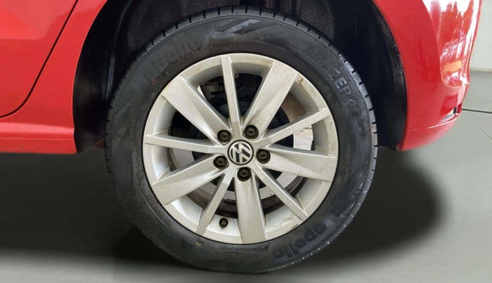 2014 Volkswagen Polo HIGHLINE1.2L, Petrol, Manual, 73,069 km, Left Rear Wheel