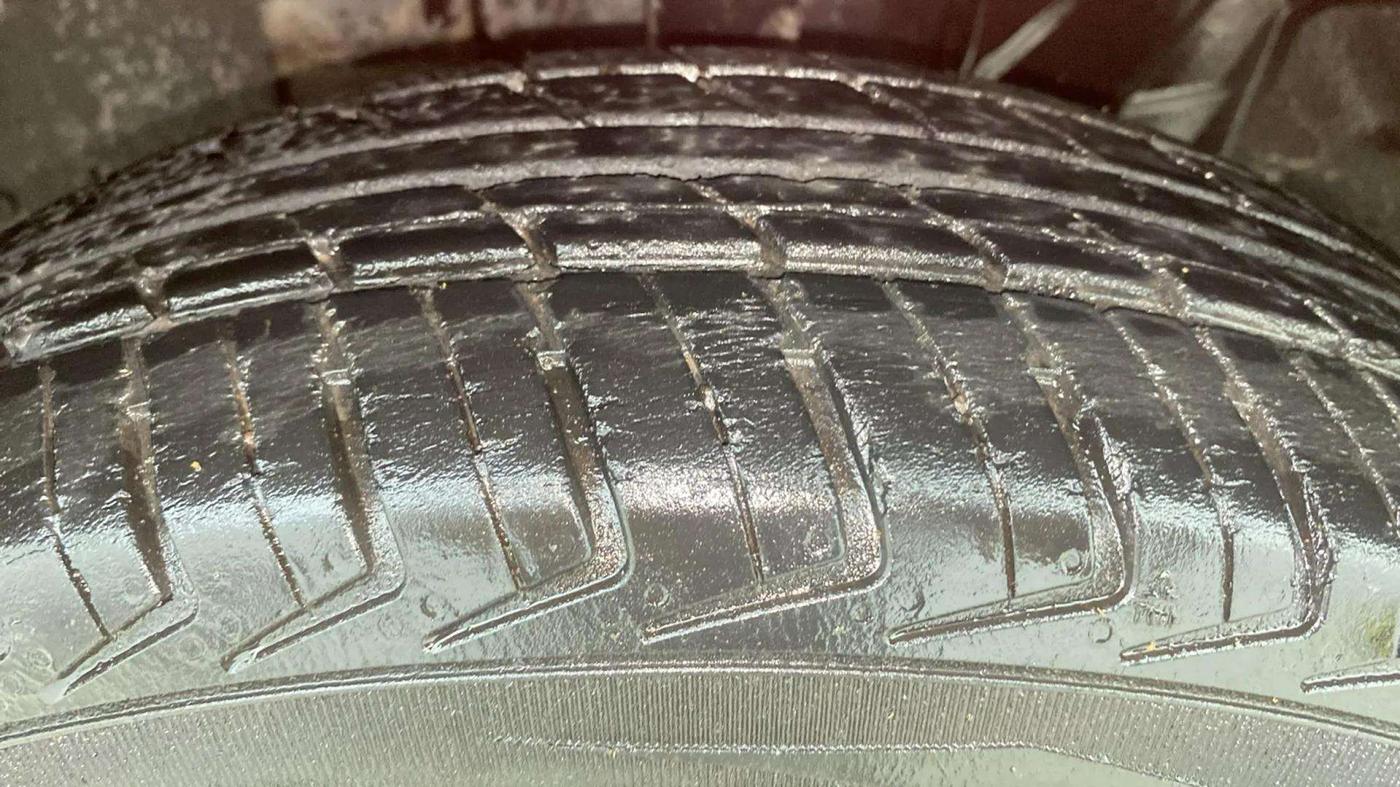 2018 Datsun Redi Go T (O), Petrol, Manual, 35,768 km, Left Front Tyre Tread