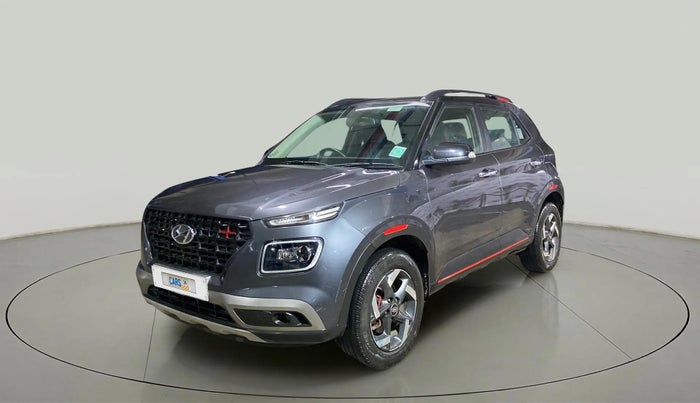 2020 Hyundai VENUE SX 1.5 (O) CRDI DUAL TONE, Diesel, Manual, 63,423 km, Left Front Diagonal