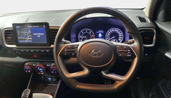 2020 Hyundai VENUE SX 1.5 (O) CRDI DUAL TONE, Diesel, Manual, 63,423 km, Steering Wheel Close Up