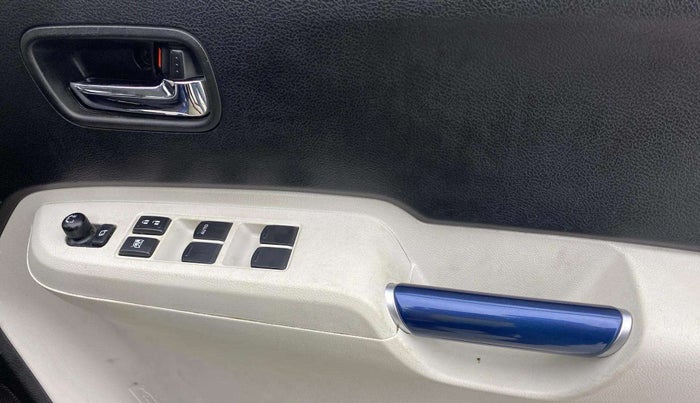 2022 Maruti IGNIS ZETA 1.2 AMT, CNG, Automatic, 74,653 km, Driver Side Door Panels Control