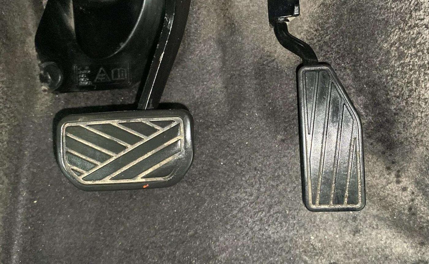 2022 Maruti IGNIS ZETA 1.2 AMT, CNG, Automatic, 74,701 km, Pedals