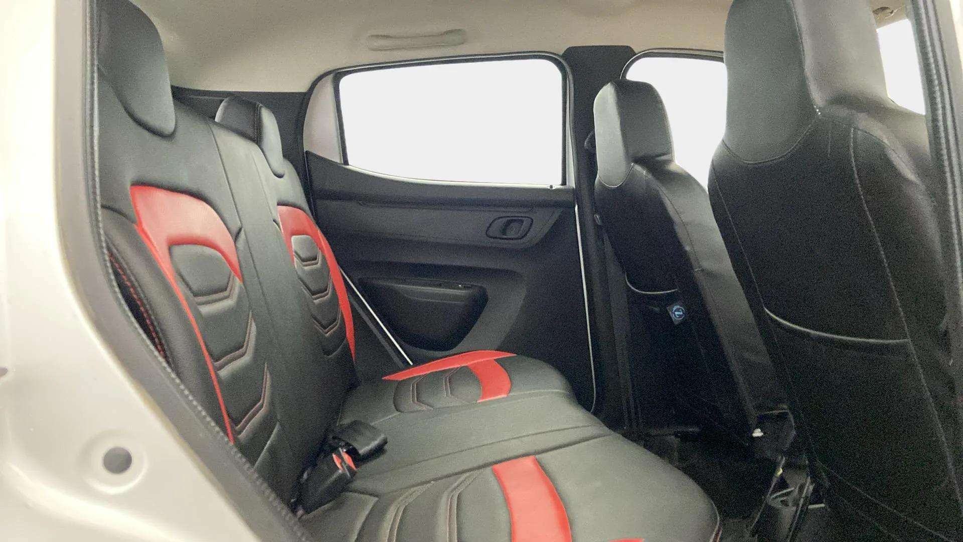 Rear-Cabin-View
