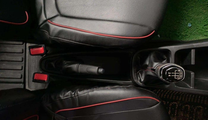 2021 Renault Kwid RXT 0.8, Petrol, Manual, 35,318 km, Gear Lever