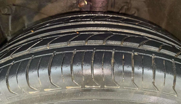 2016 Honda Amaze 1.2L I-VTEC SX, Petrol, Manual, 93,922 km, Left Front Tyre Tread