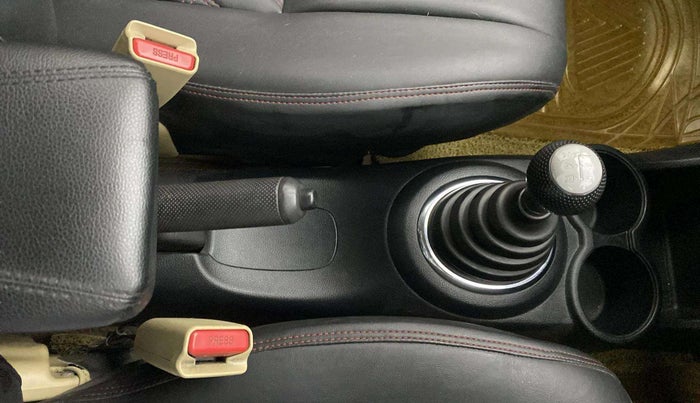 2016 Honda Amaze 1.2L I-VTEC SX, Petrol, Manual, 93,922 km, Gear Lever