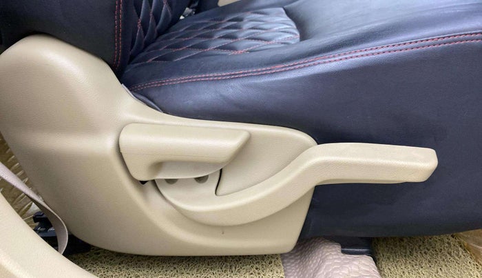 2016 Honda Amaze 1.2L I-VTEC SX, Petrol, Manual, 93,922 km, Driver Side Adjustment Panel