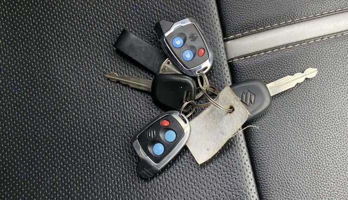 2020 Maruti Alto LXI O, Petrol, Manual, 24,731 km, Key Close Up