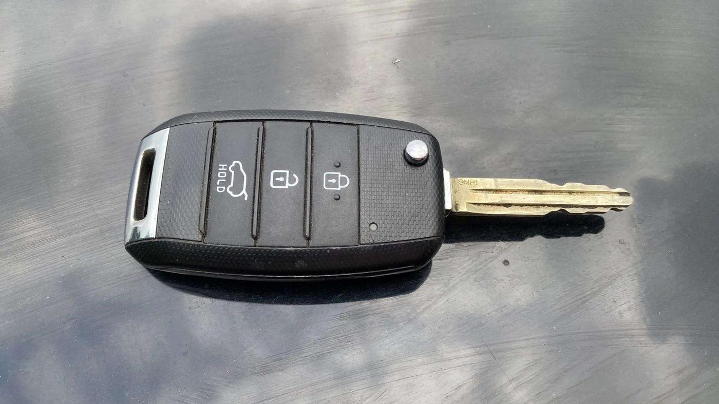 2021 KIA SONET HTK PLUS 1.0 DCT, Petrol, Automatic, 46,511 km, Key Close Up
