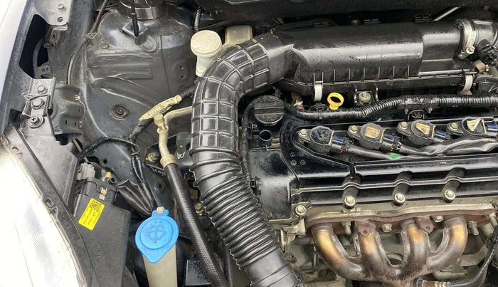 2020 Maruti Swift ZXI AMT, Petrol, Automatic, 1,24,144 km, Engine View - Right