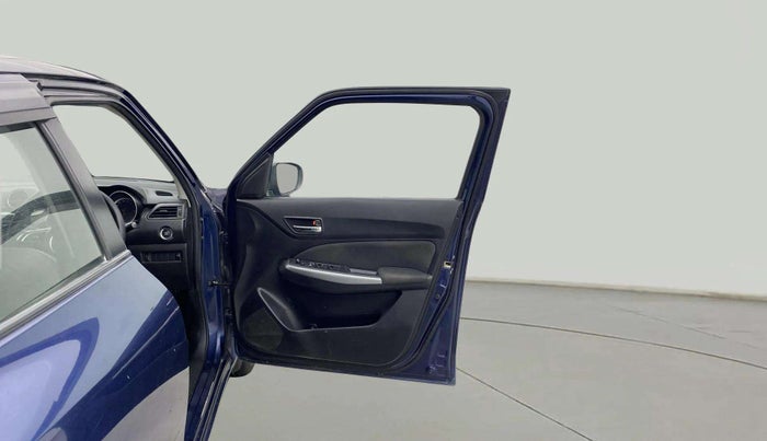 2020 Maruti Swift ZXI AMT, Petrol, Automatic, 1,24,144 km, RHS Front Door