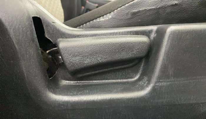 2019 Maruti Alto LXI, Petrol, Manual, 42,788 km, Driver Side Adjustment Panel