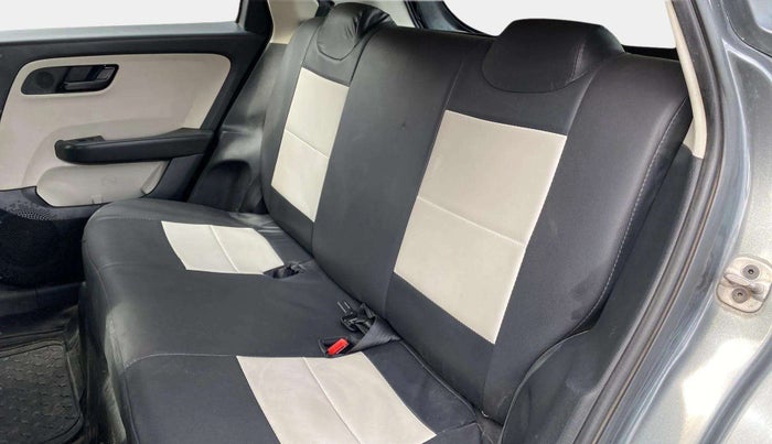2024 Tata ALTROZ XM PLUS CNG, CNG, Manual, 39,192 km, Right Side Rear Door Cabin