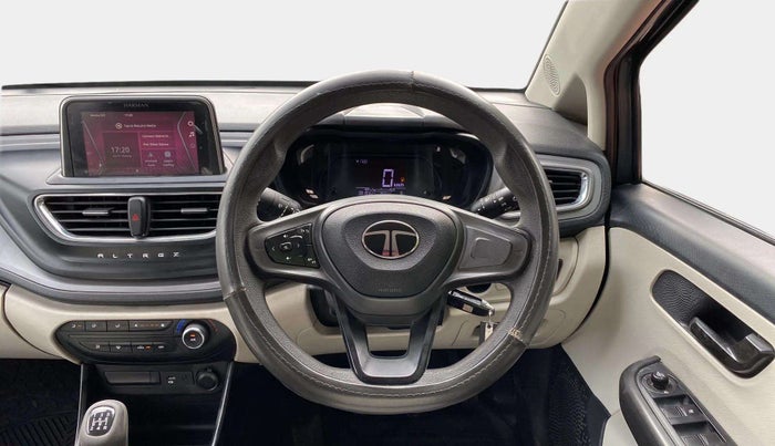 2024 Tata ALTROZ XM PLUS CNG, CNG, Manual, 39,192 km, Steering Wheel Close Up