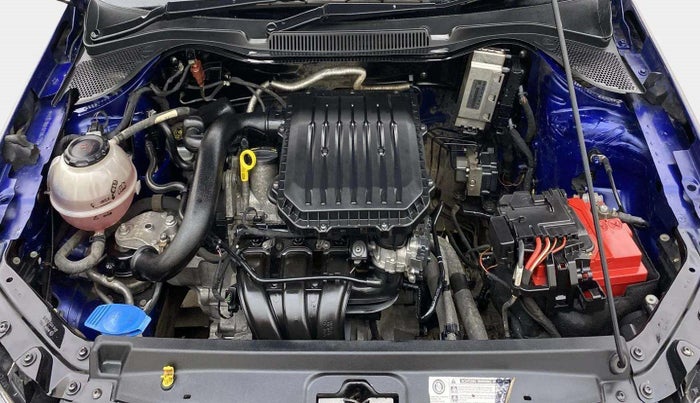 2019 Volkswagen Polo HIGHLINE PLUS 1.0, Petrol, Manual, 88,059 km, Engine View
