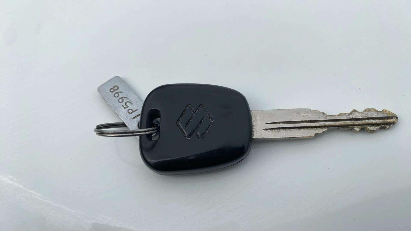 2016 Maruti Ritz VXI, Petrol, Manual, 20,186 km, Key Close Up