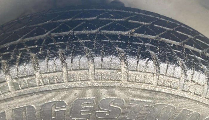 2016 Maruti Ritz VXI, Petrol, Manual, 20,186 km, Right Front Tyre Tread