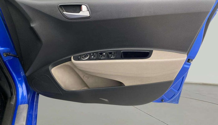 2018 Hyundai Grand i10 ASTA 1.2 KAPPA VTVT, Petrol, Manual, 1,01,482 km, Driver Side Door Panels Control