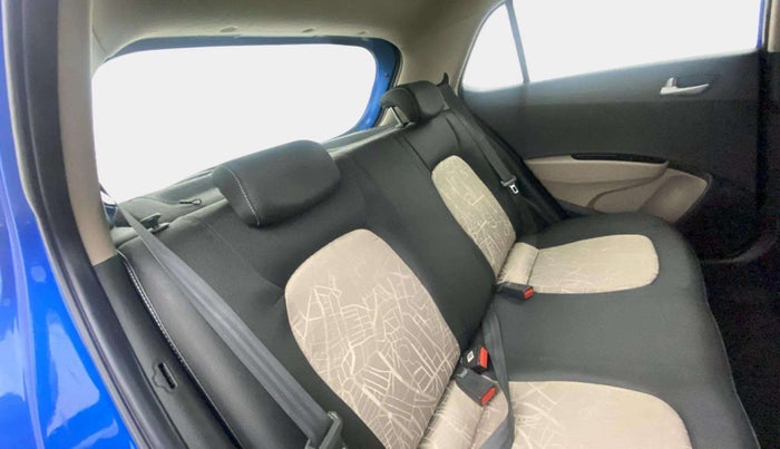 2018 Hyundai Grand i10 ASTA 1.2 KAPPA VTVT, Petrol, Manual, 1,01,482 km, Right Side Rear Door Cabin