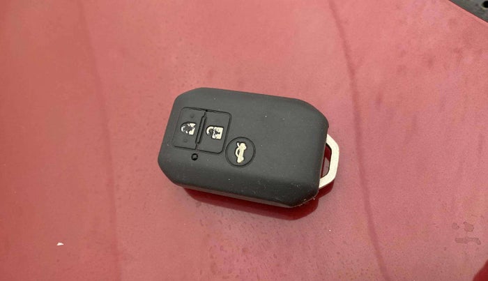 2021 Maruti Baleno ALPHA CVT PETROL 1.2, Petrol, Automatic, 36,304 km, Key Close Up