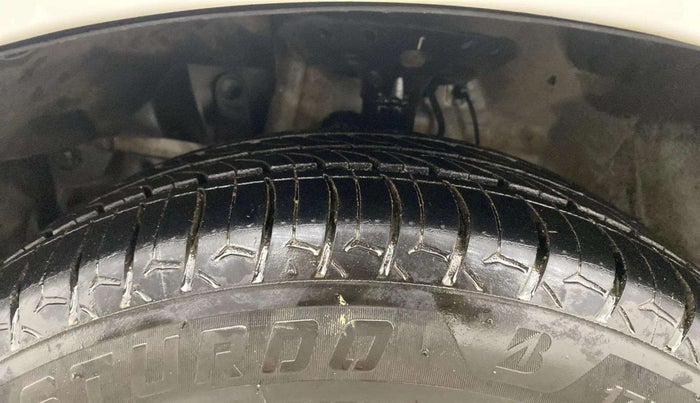 2016 Honda Jazz 1.2L I-VTEC V AT, Petrol, Automatic, 74,217 km, Left Front Tyre Tread