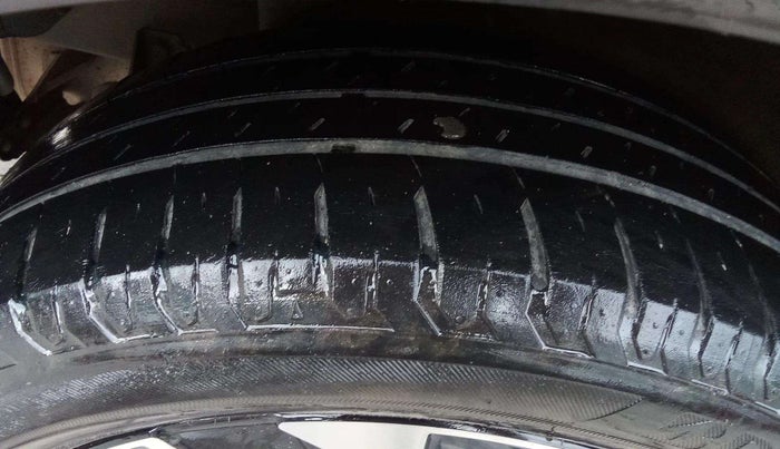 2022 Hyundai Verna SX (O)1.5 VTVT, Petrol, Manual, 74,581 km, Right Rear Tyre Tread