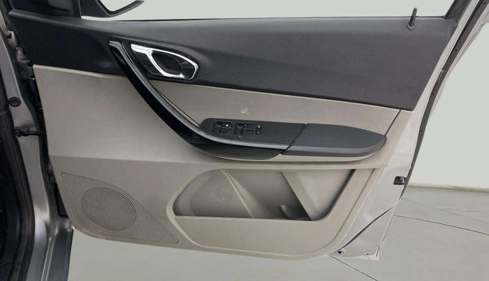 2019 Tata Tiago XZA PETROL, Petrol, Automatic, 36,511 km, Driver Side Door Panels Control