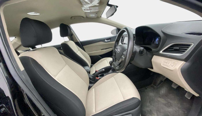 2019 Hyundai Verna 1.6 VTVT SX, Petrol, Manual, 55,736 km, Right Side Front Door Cabin