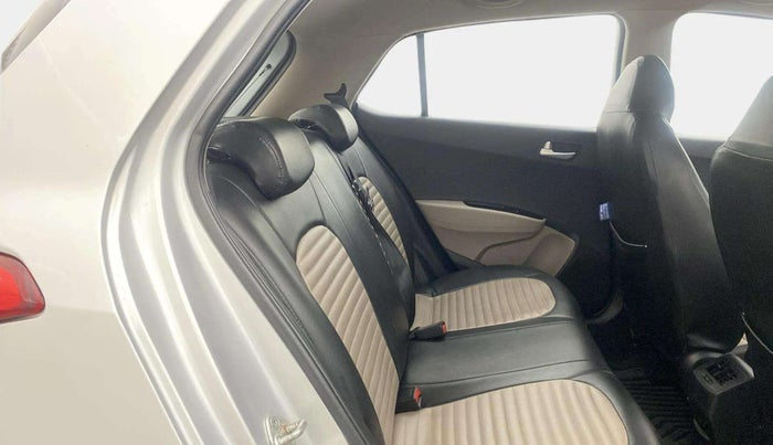 2016 Hyundai Grand i10 ASTA (O) 1.2 KAPPA VTVT, Petrol, Manual, 33,603 km, Right Side Rear Door Cabin