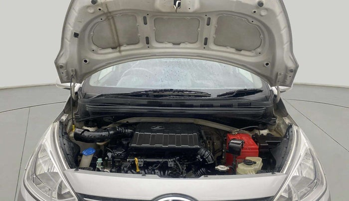 2016 Hyundai Grand i10 ASTA (O) 1.2 KAPPA VTVT, Petrol, Manual, 33,603 km, Open Bonet