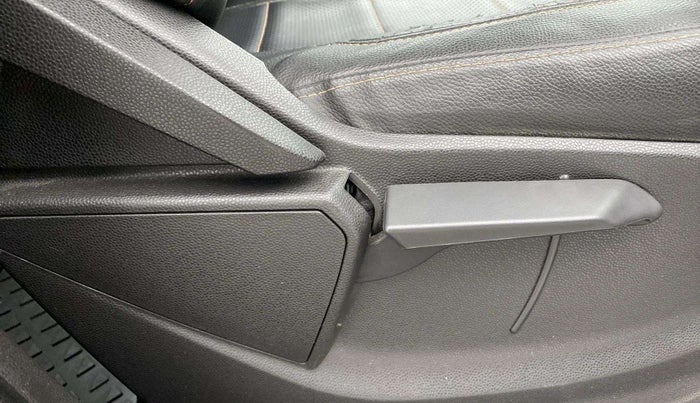 2017 Ford Ecosport TITANIUM 1.5L DIESEL, Diesel, Manual, 61,096 km, Driver Side Adjustment Panel