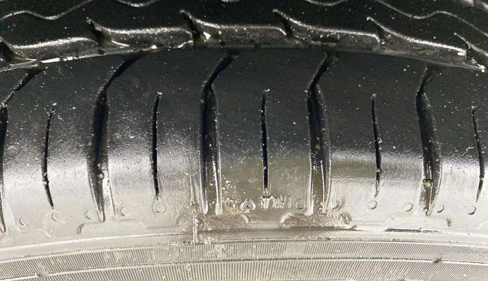 2017 Ford Ecosport TITANIUM 1.5L DIESEL, Diesel, Manual, 61,096 km, Left Front Tyre Tread