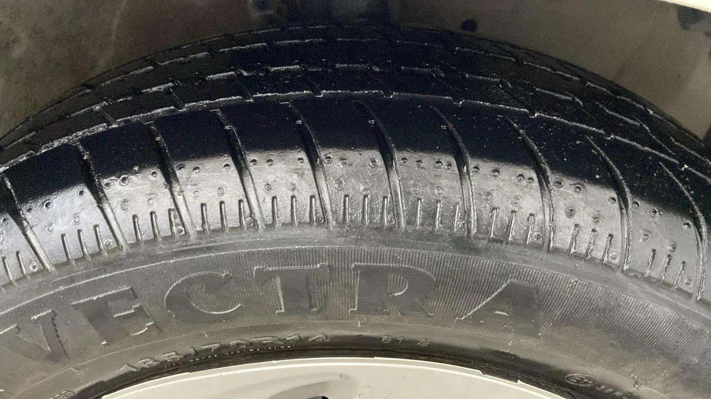 2019 Maruti Celerio VXI, Petrol, Manual, 18,060 km, Right Front Tyre Tread