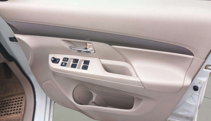2022 Maruti Ertiga VXI CNG, CNG, Manual, 34,960 km, Driver Side Door Panels Control