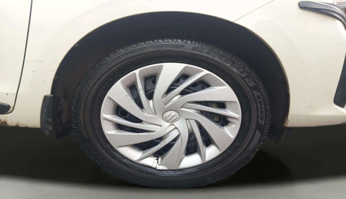 2022 Maruti Ertiga VXI CNG, CNG, Manual, 34,960 km, Right Front Wheel