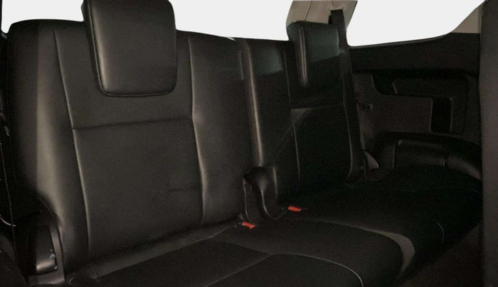 2022 Toyota Fortuner 4X2 MT 2.7 PETROL, Petrol, Manual, 10,541 km, Third Seat Row ( optional )