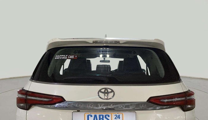 2022 Toyota Fortuner 4X2 MT 2.7 PETROL, Petrol, Manual, 10,541 km, Rear Windshield
