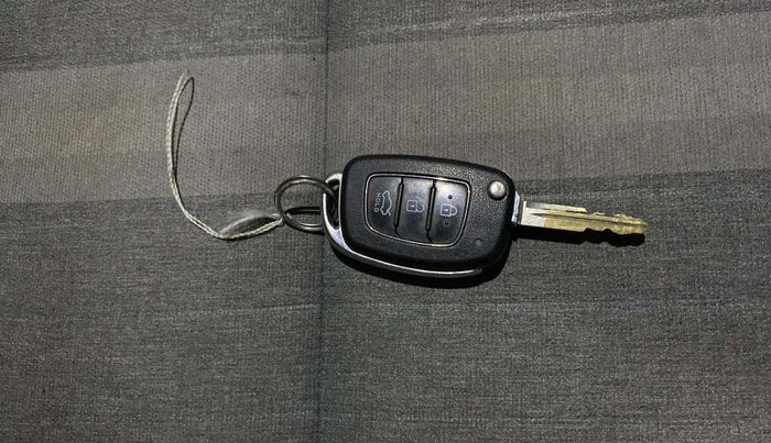 2021 Hyundai GRAND I10 NIOS SPORTZ 1.2 KAPPA VTVT, Petrol, Manual, 27,373 km, Key Close Up