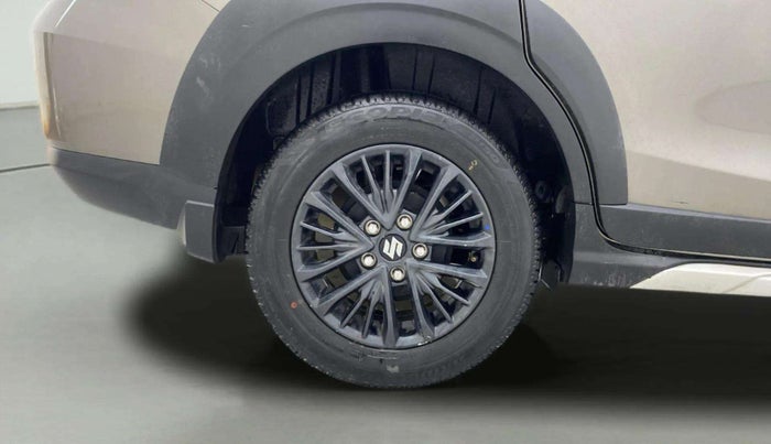 2021 Maruti XL6 ALPHA MT, Petrol, Manual, 35,030 km, Right Rear Wheel