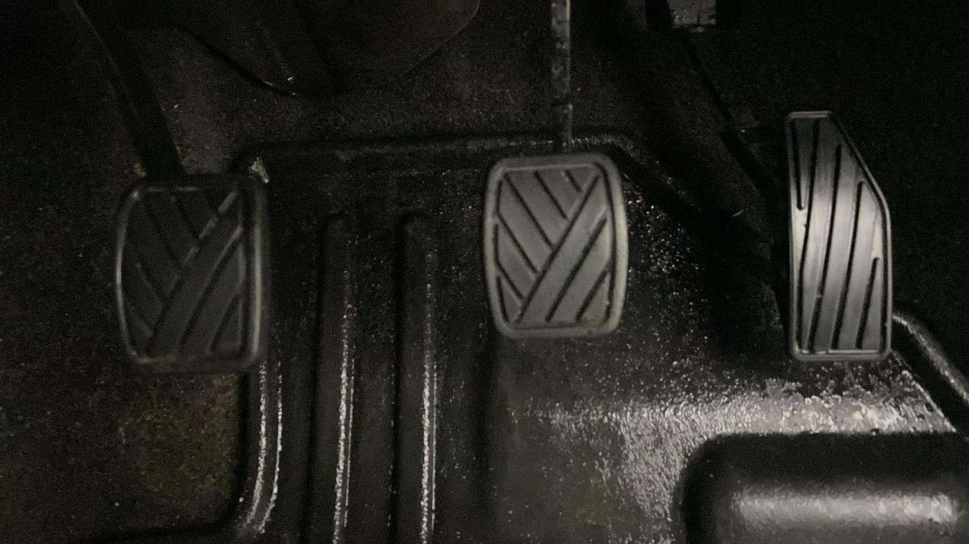 2021 Maruti XL6 ALPHA MT, Petrol, Manual, 35,030 km, Pedals