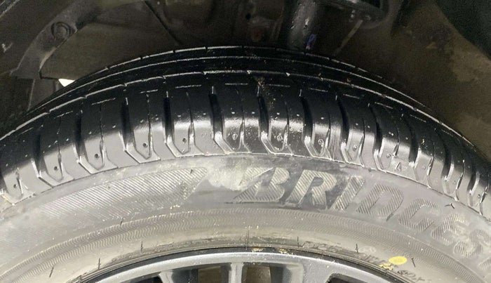 2021 Maruti XL6 ALPHA MT, Petrol, Manual, 35,030 km, Left Front Tyre Tread