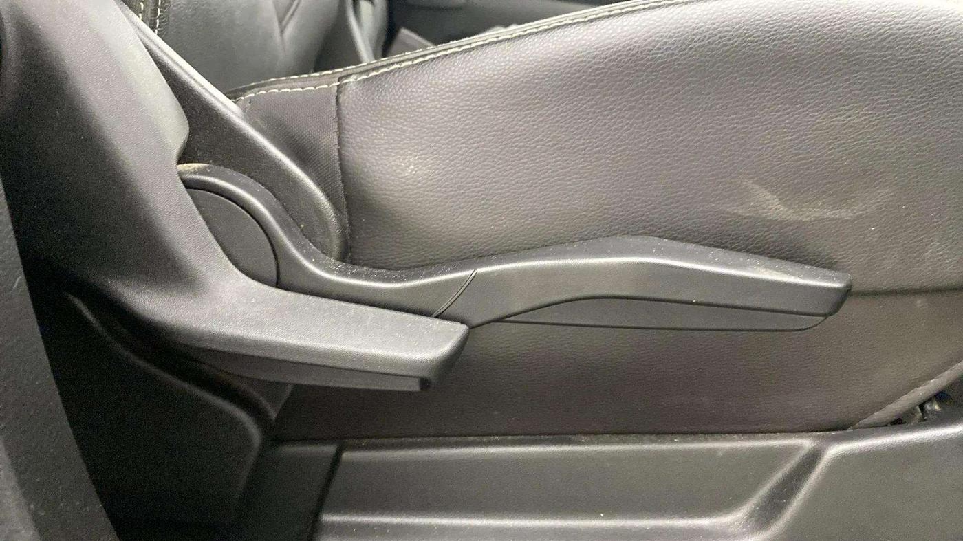 2021 Maruti XL6 ALPHA MT, Petrol, Manual, 35,030 km, Driver Side Adjustment Panel